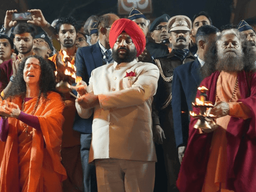 Governor Gurmit Singh participated in Maa Ganga Aarti at Parmarth Niketan, Rishikesh