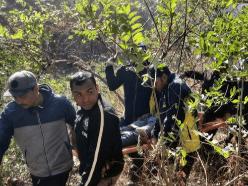 Truck fell into ditch, rescue done by SDRF