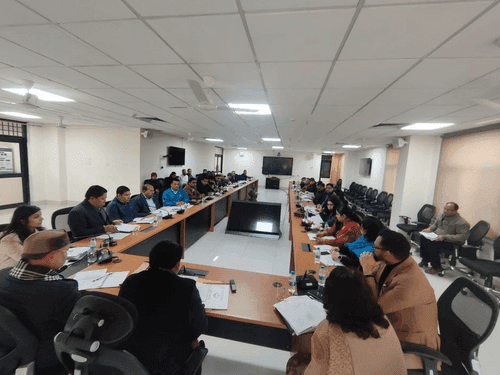 Health Minister Dr. Dhan Singh Rawat took review meeting of Health Department, Medical College