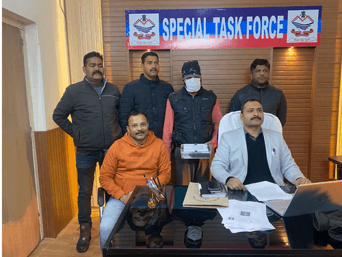 STF arrested the accused who cheated ₹ 35 lakh