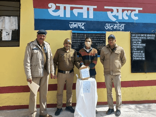 Almora Police takes swift action against illegal liquor