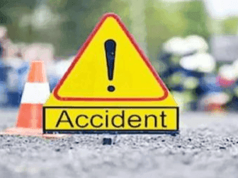 Garbage vehicle went out of control and fell into a ditch, one person died