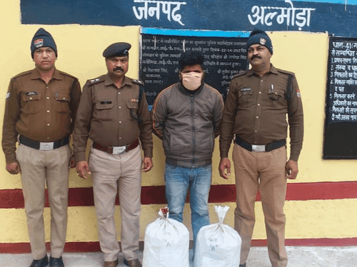 Smuggler arrested with 15 kg cannabis