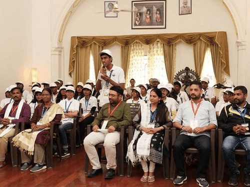 Students met Governor Gurmit Singh at Raj Bhavan