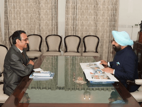 Vice Chancellor of Sridev Suman Uttarakhand University met the Governor