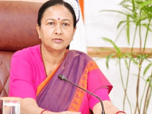 Chief Secretary Mrs. Radha Raturi held a meeting with freedom fighters