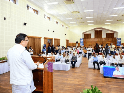 CM Dhami participated in a seminar based on Artificial Intelligence