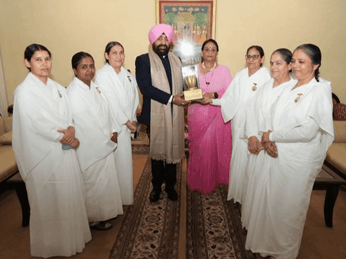 Rakshabandhan program was organized in Raj Bhavan