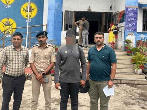 The accused who committed fraud of more than 43 lakh rupees was arrested