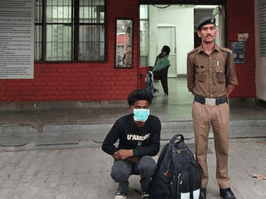 Rishikesh Police arrested the accused with 02 boxes of illegal English liquor
