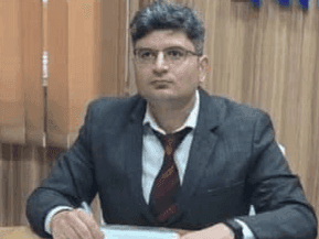 District Magistrate Chamoli held a meeting with executive officers