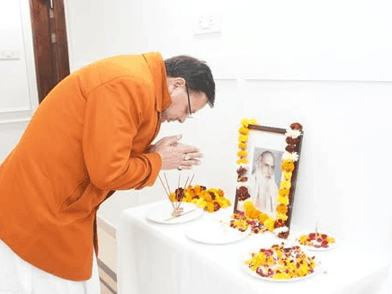 CM Dhami paid tribute to late Indramani Badoni ji