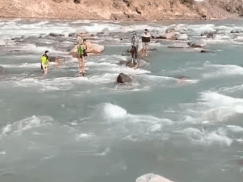 SDRF became an angel for the youths trapped in the middle of the river