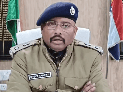 Almora Police arrested four smugglers with illegal marijuana