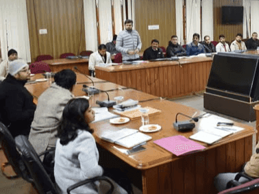 District Election Officer Chamoli held an important meeting with officials