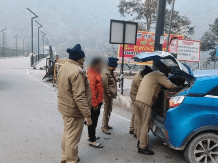 Pauri Police took strict action against those violating traffic rules