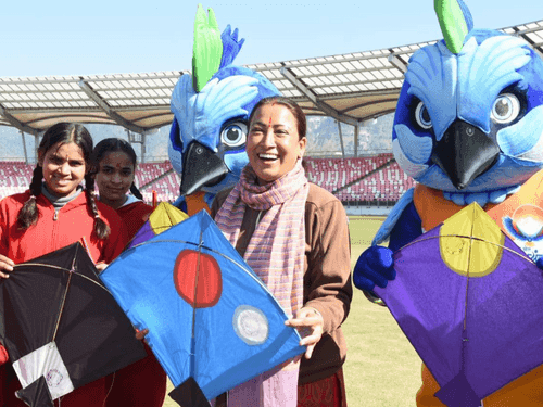 Cabinet Minister Rekha Arya celebrated Makar Sankranti with children