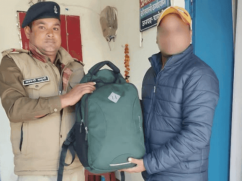 Uttarakhand Police handed over the lost bag to its owner