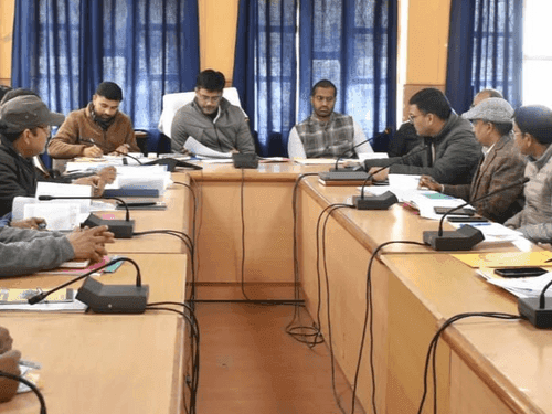Chief Development Officer, Chamoli reviewed the progress of expenditure amount
