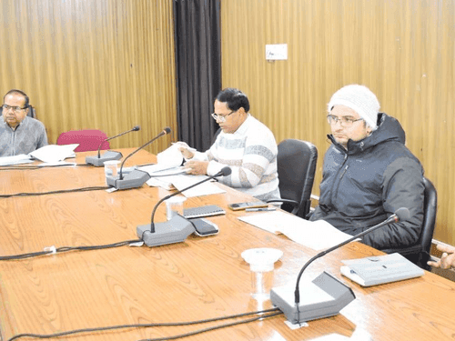 District Magistrate Sandeep Tiwari reviewed the progress of the ongoing works