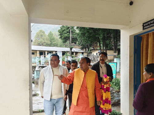 Education Minister Dr Rawat inspected Government Inter College Agarchatti