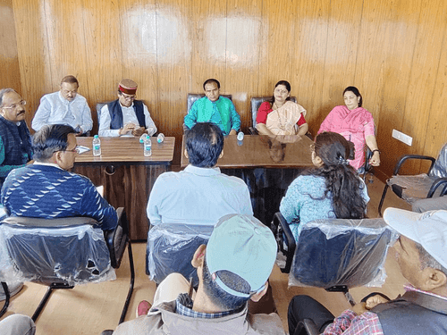 Cabinet Minister Dr. Rawat held a meeting with departmental officials