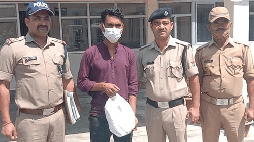 Uttarakhand police arrested charas smuggler from Champawat