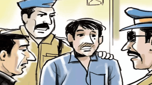 Accused arrested while smuggling 09 boxes of illegal country liquor