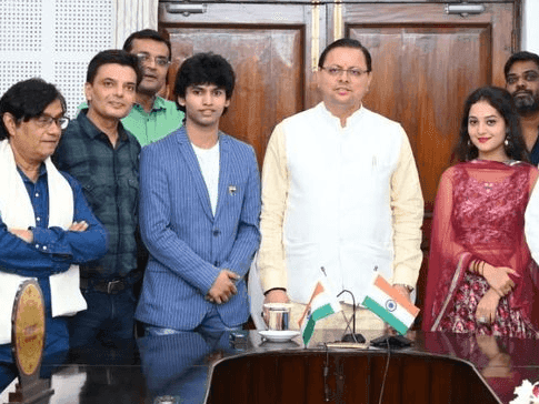 CM Dhami released the motion poster of the film 'Jaan Abhi Baki Hai'