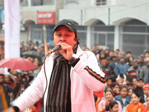 People dance a lot on the songs of famous singer Gajendra Rana of Uttarakhand