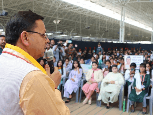 CM Dhami participated in the signature campaign