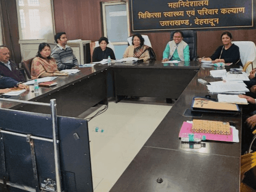 Health Minister holds meeting with Chief Medical Officers of all districts