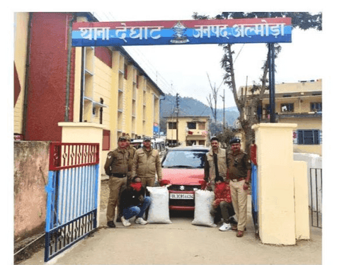 Two smugglers arrested with 18.911 kg of cannabis