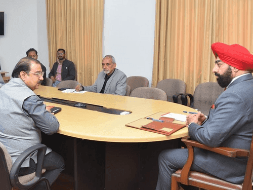 Presentation given on Rishikesh-Karanprayag rail line works