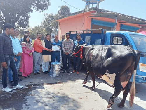 Old animal exhibition was organized in Fatehpur village of Doiwala