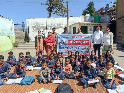 Marking of children involved in begging and child labor in Almora city area for school admission