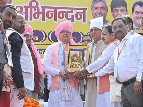 CM Dhami participated in Maharaja Agrasen anniversary celebration and family meeting