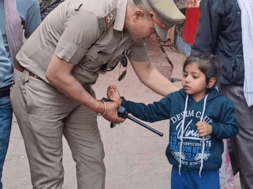 Champawat Police handed over the missing girl to her relatives