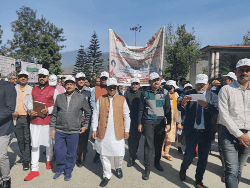 Minister Dr. Dhan Singh Rawat participated in 'TB Public Awareness Rally'