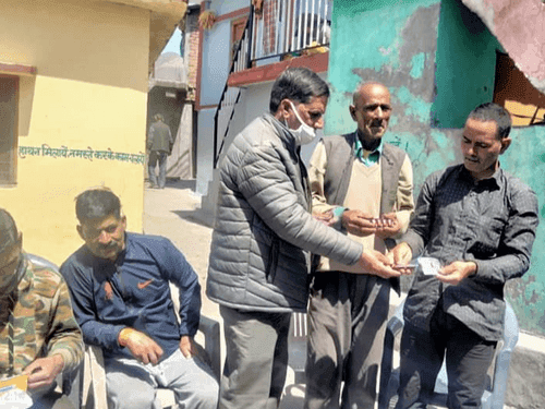 Multipurpose camp was organized in village Binau, Block Jaunpur
