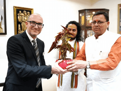 Delegation of Swiss Education Group met CM Dhami