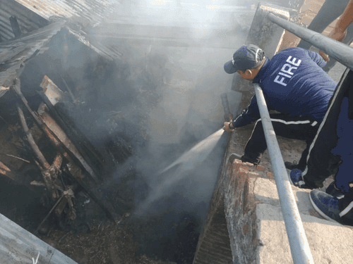 Fire station Tanakpur extinguished the fire in time
