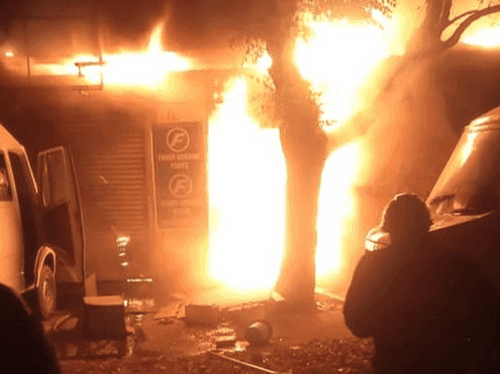 Fire broke out in the shop, the fire was controlled by the Fire Service Unit