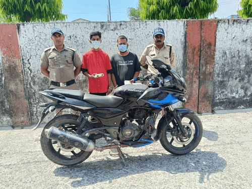 02 accused arrested with 3.48 grams of smack