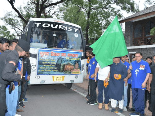 CM Dhami flagged off vehicles of service members