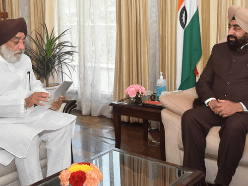 Chairman of Hemkund Sahib Management Trust met Governor Gurmit Singh