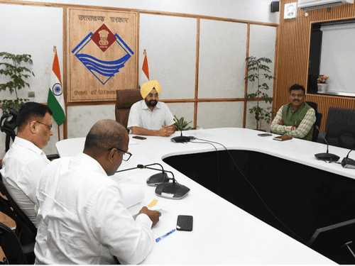 Chief Secretary Dr. S. S. Sandhu took a meeting regarding the proper arrangement of cow shelters
