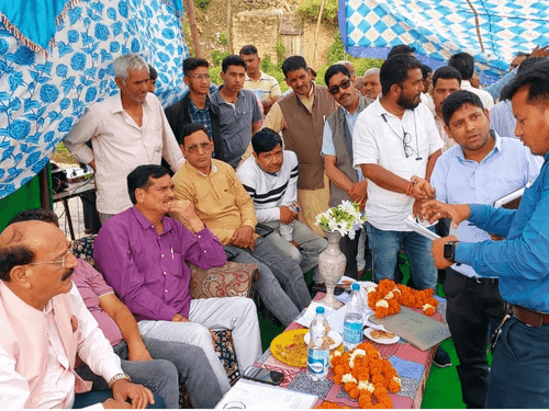 Cabinet Minister Subodh Uniyal visited Palkot belt of Narendra Nagar block