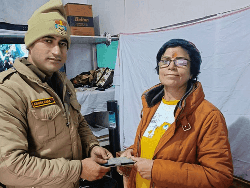 The Home Guard jawan safely handed over the lost phone to its owner
