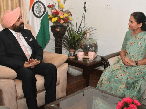 Union Minister of State for Health and Family Welfare met Governor Gurmit Singh